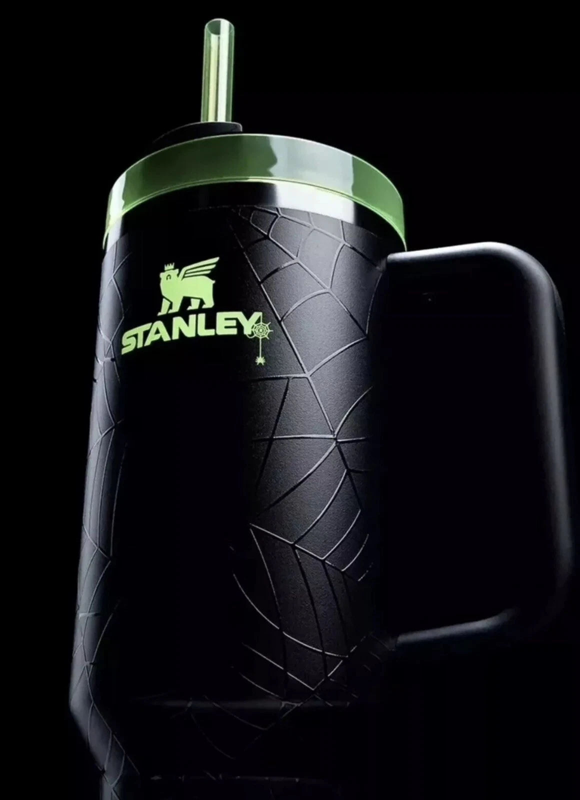 Stanley Halloween Web Glow Quencher H2.0 FlowState™ 40oz Tumbler – Limited Edition Glow in the Dark | 100% Authentic